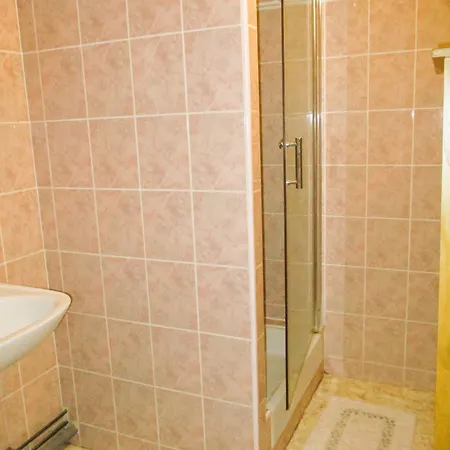 Holiday home Prox Angouleme,,5km A10etrn141 ,,maison Dans Village ,avec Parkings ! *